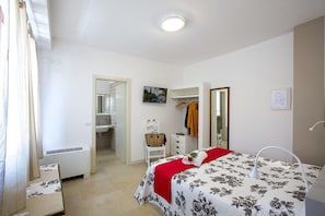 Superior Double Room, 1 Queen Bed, Non Smoking | Blackout curtains, soundproofing, free WiFi, bed sheets - La Panoramica (San Benedetto del Tronto)