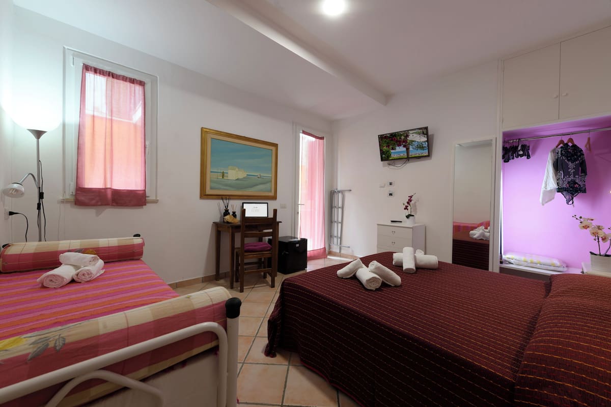 Cortinas blackout, sistema de insonorización y wifi gratis