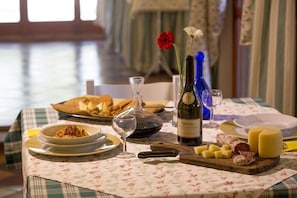 Dinner served  - La Panoramica (San Benedetto del Tronto)