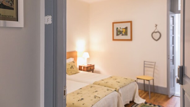 Apartment, 1 Bedroom | 1 bedroom, soundproofing, iron/ironing board, free WiFi - Apartamento A Francos Artist Painting 2 (Porto)