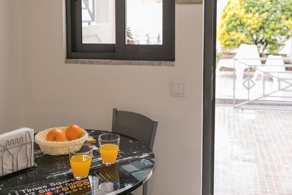 Apartment, 1 Bedroom | Private kitchen