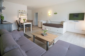 Comfort-huoneisto, 1 makuuhuone, tupakointi kielletty, vuoristonäköala | Ruokailu omassa huoneessa