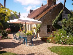 Front of property - Chambres d'hôtes Côté Jardin (Villiers-sur-Loir)