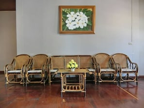 Lobby sitting area - Kiangphu Resort (Santi Suk)