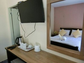 Rollaway beds, free WiFi