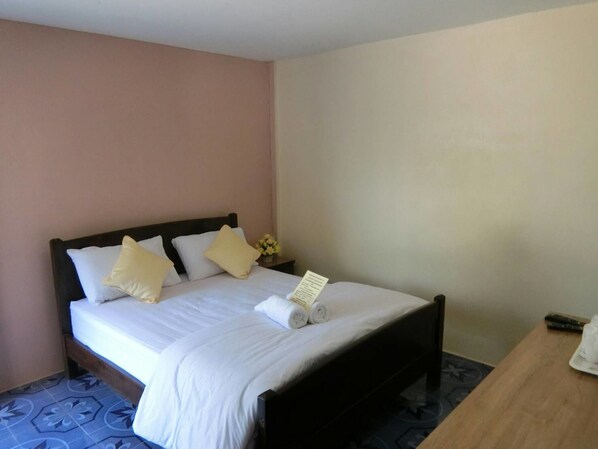 Rollaway beds, free WiFi