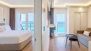 The Level Premium Junior Suite Sea View Adults Only | Sengetøy i egyptisk bomull, sengetøy av topp kvalitet og minibar