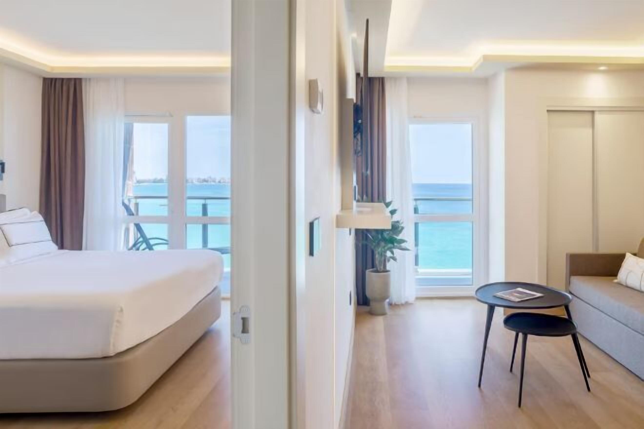 Egyptian cotton sheets, premium bedding, minibar, in-room safe