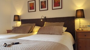 Comfort Double or Twin Room, 2 Single Beds