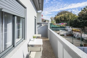 Apartment, 1 Bedroom, Balcony | Balcony - Apartamento A Francos Balcony (Porto)