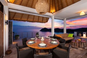 In-room dining - Villa Sabai Jai (Koh Tao)