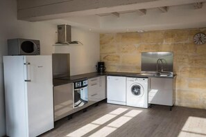 Cottage, 2 Queen Beds, Non Smoking | Laundry - HAMEAU DE SALVY (Latresne)