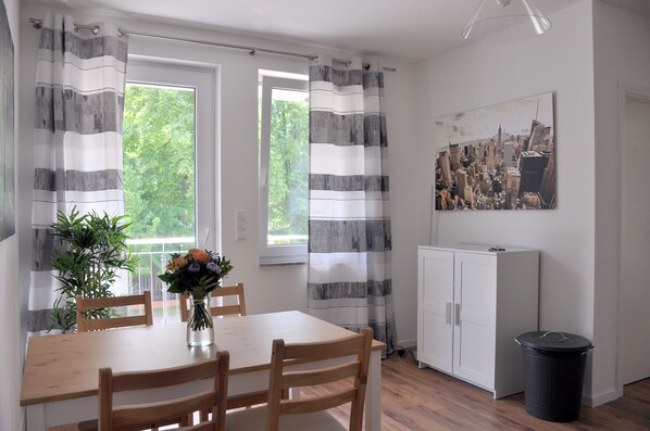 Appartement Standard, plusieurs chambres, non-fumeurs | Cuisine partagée | Réfrigérateur, four, plaque de cuisson, lave-vaisselle