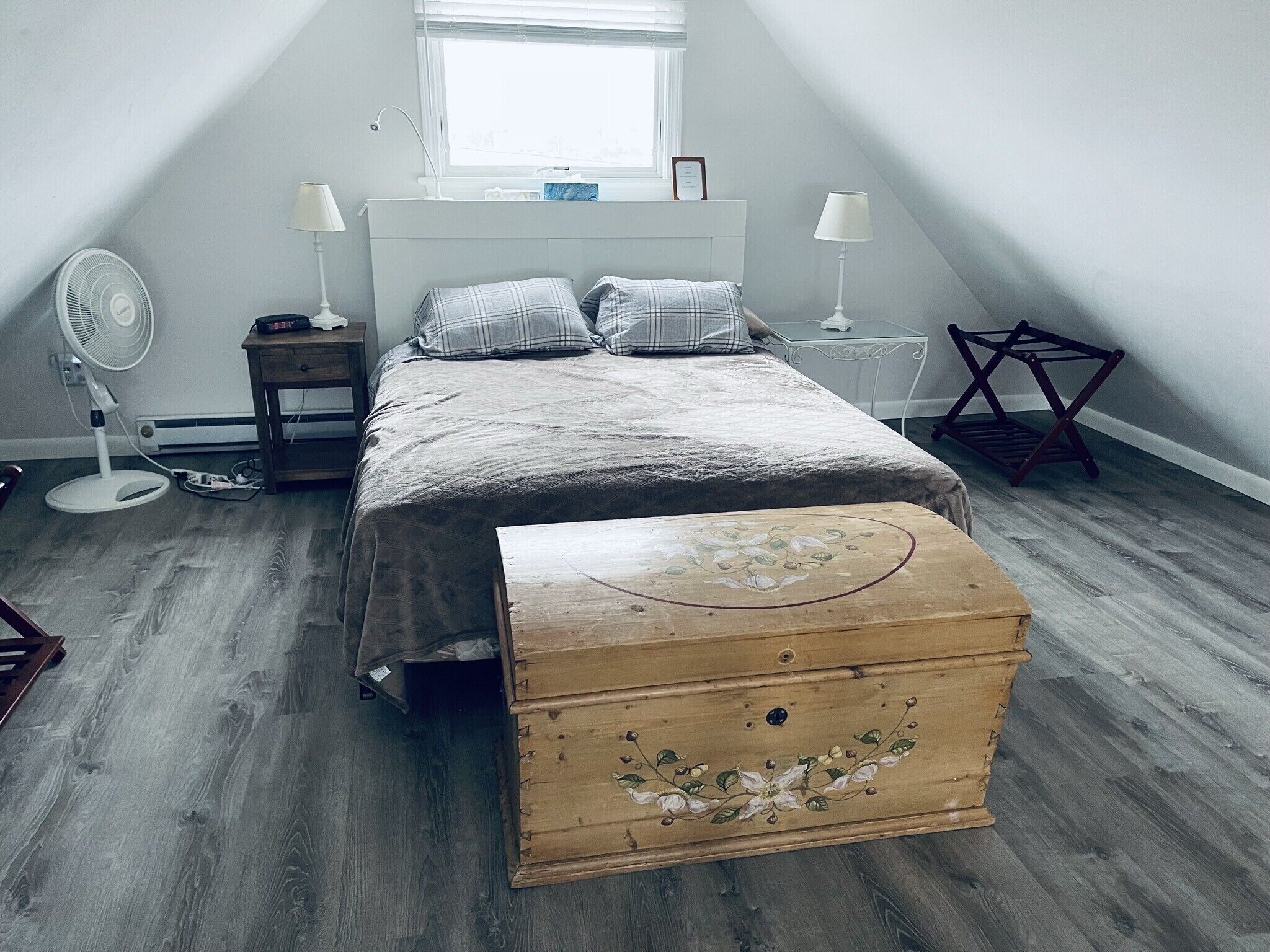 2 chambres, fer et planche à repasser, lit parapluie, Wi-Fi gratuit