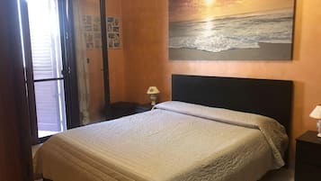 1 camera, ferro/asse da stiro, accesso a Internet, lenzuola