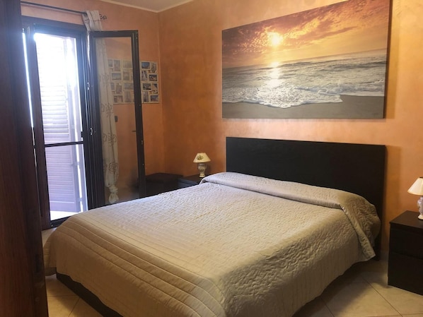 1 bedroom, iron/ironing board, Internet, bed sheets