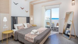 Tabla de planchar con plancha, wifi gratis y ropa de cama 