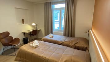 Basic Double Room | Hypo-allergenic bedding, desk, laptop workspace, blackout drapes