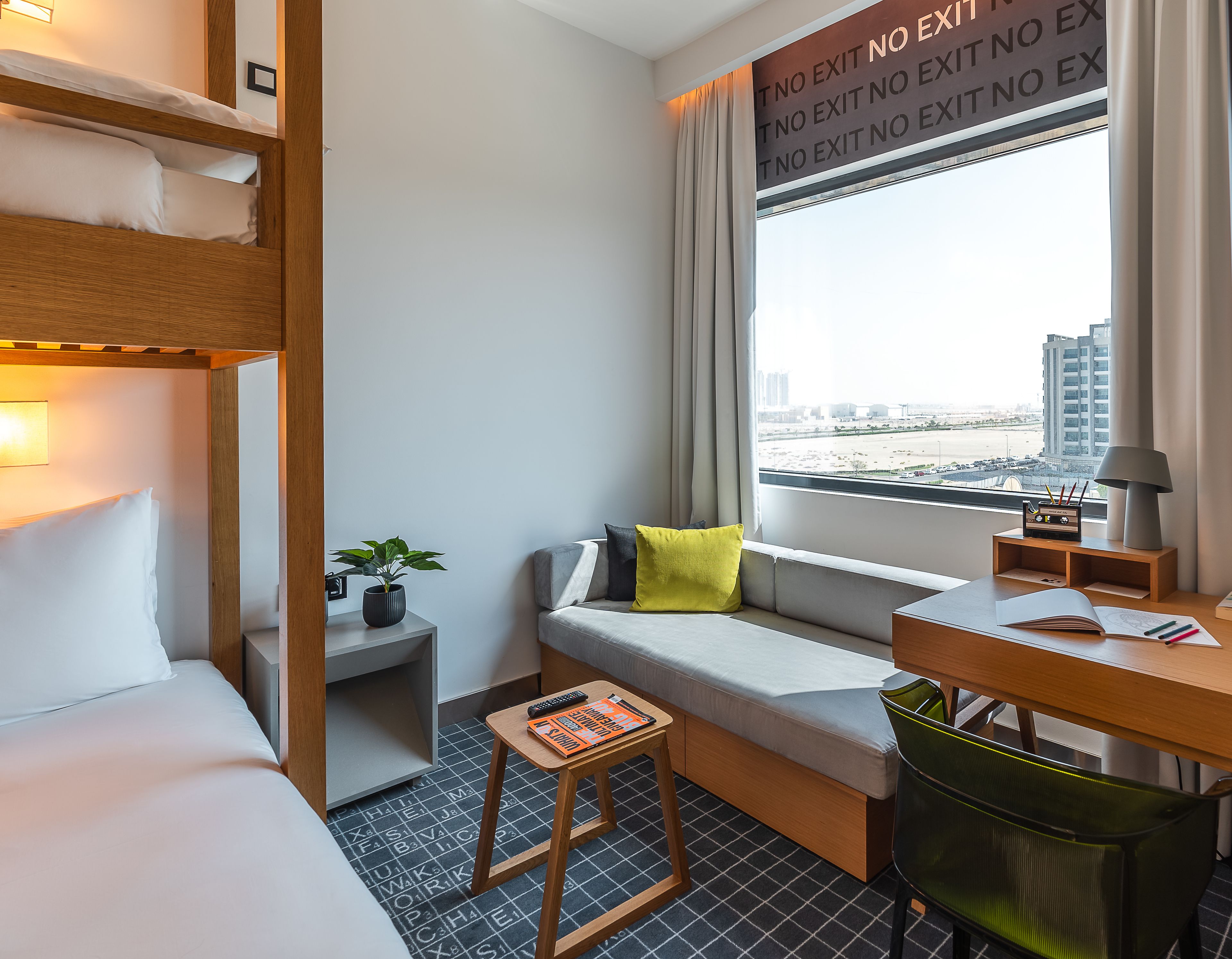 42-inch smart tv with cable channels, tv