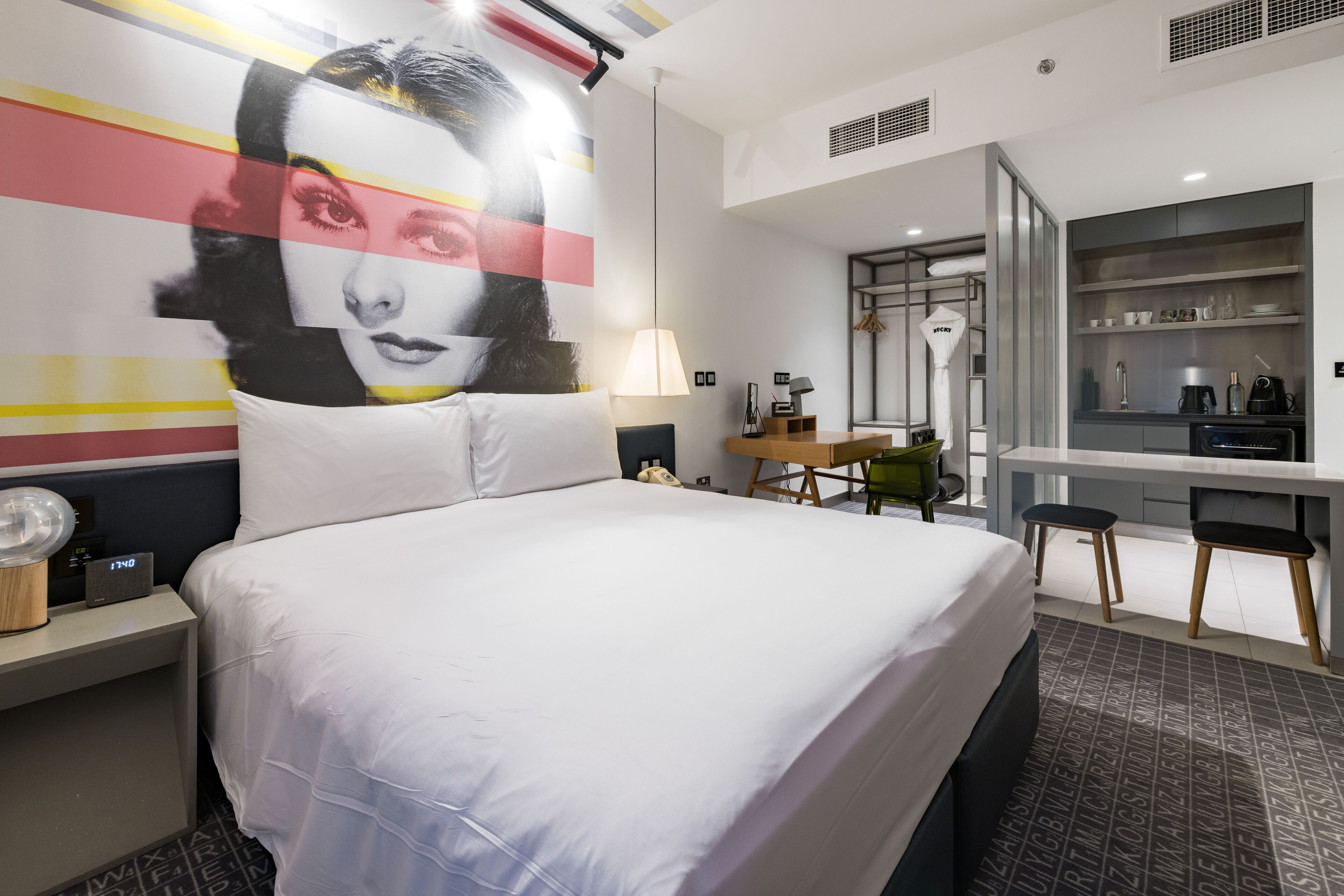 minibar, in-room safe, desk, laptop workspace