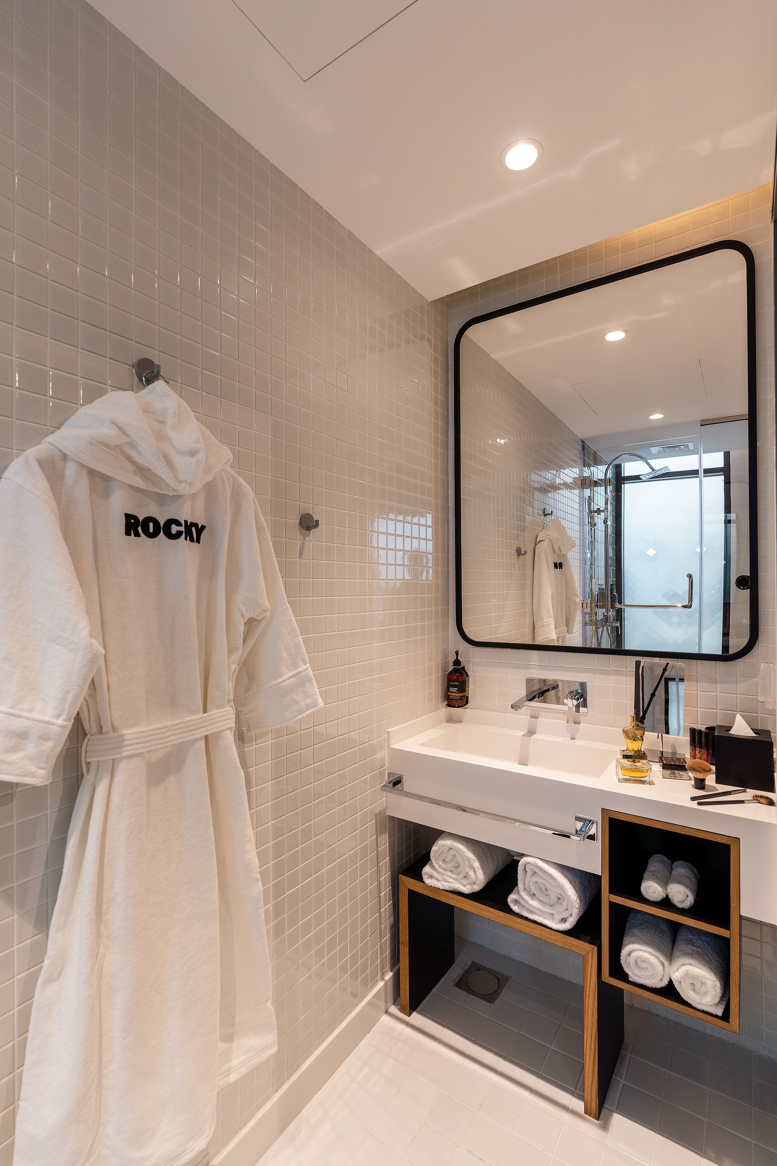 shower, free toiletries, hair dryer, bathrobes