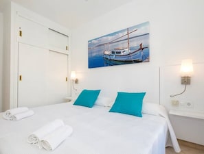 2 chambres, fer et planche Ă repasser, accĂšs au Wi-Fi (inclus)