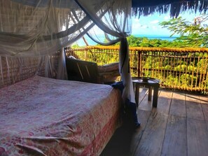 Caja de seguridad en la habitación y decoración personalizada 