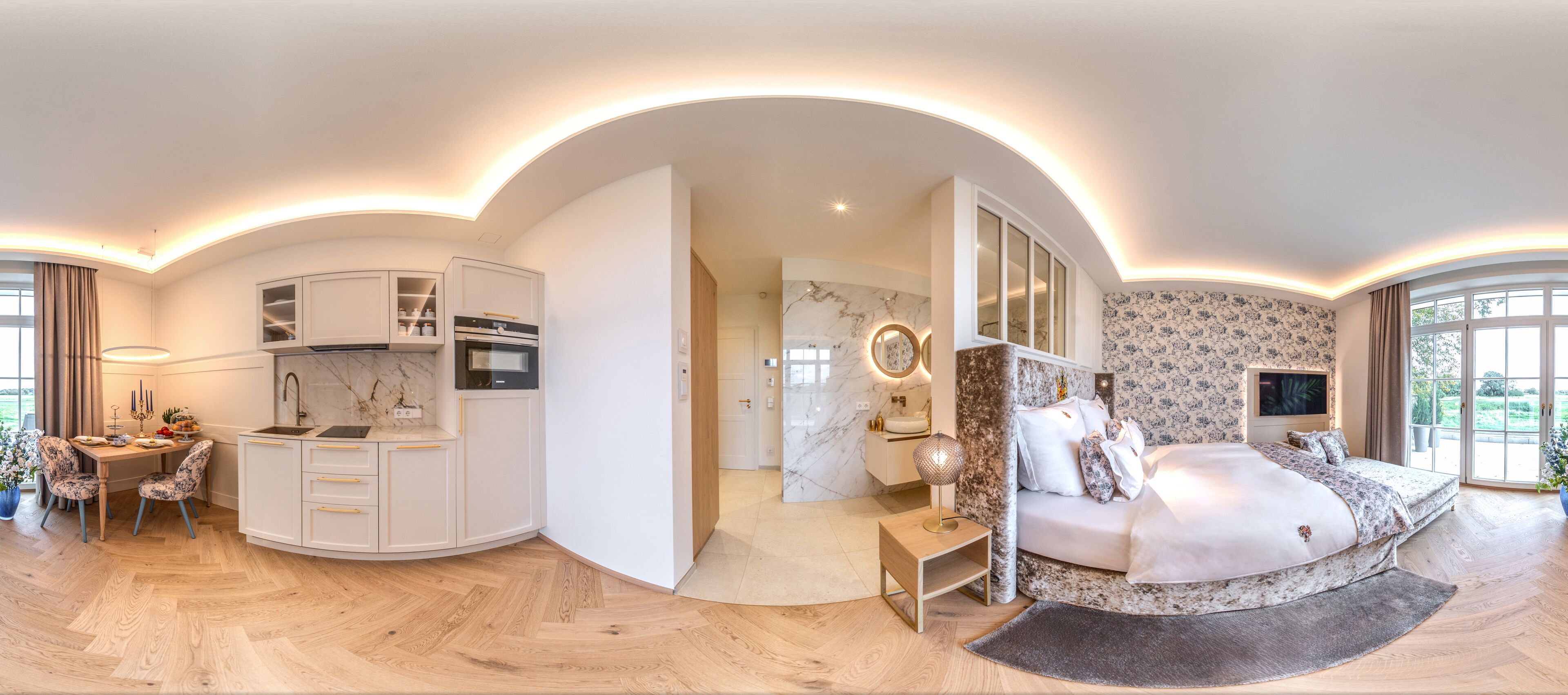 Deluxe Room | Minibar, laptop workspace, soundproofing, iron/ironing board