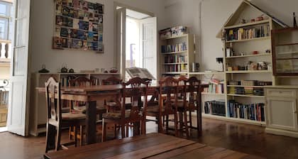 Ratones de Biblioteca - Hostel