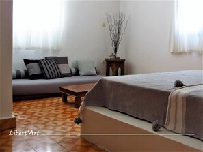 5 camere, ferro/asse da stiro, Wi-Fi gratuito, lenzuola