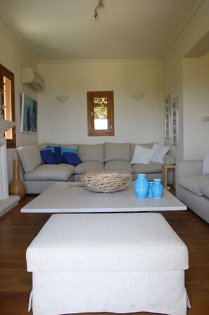 Interior - Star Chart - Near Ermionida Marina (Ermionida)