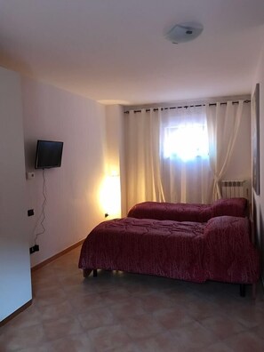 Twin kamer, kitchenette | Gratis wifi, beddengoed, rolstoeltoegang