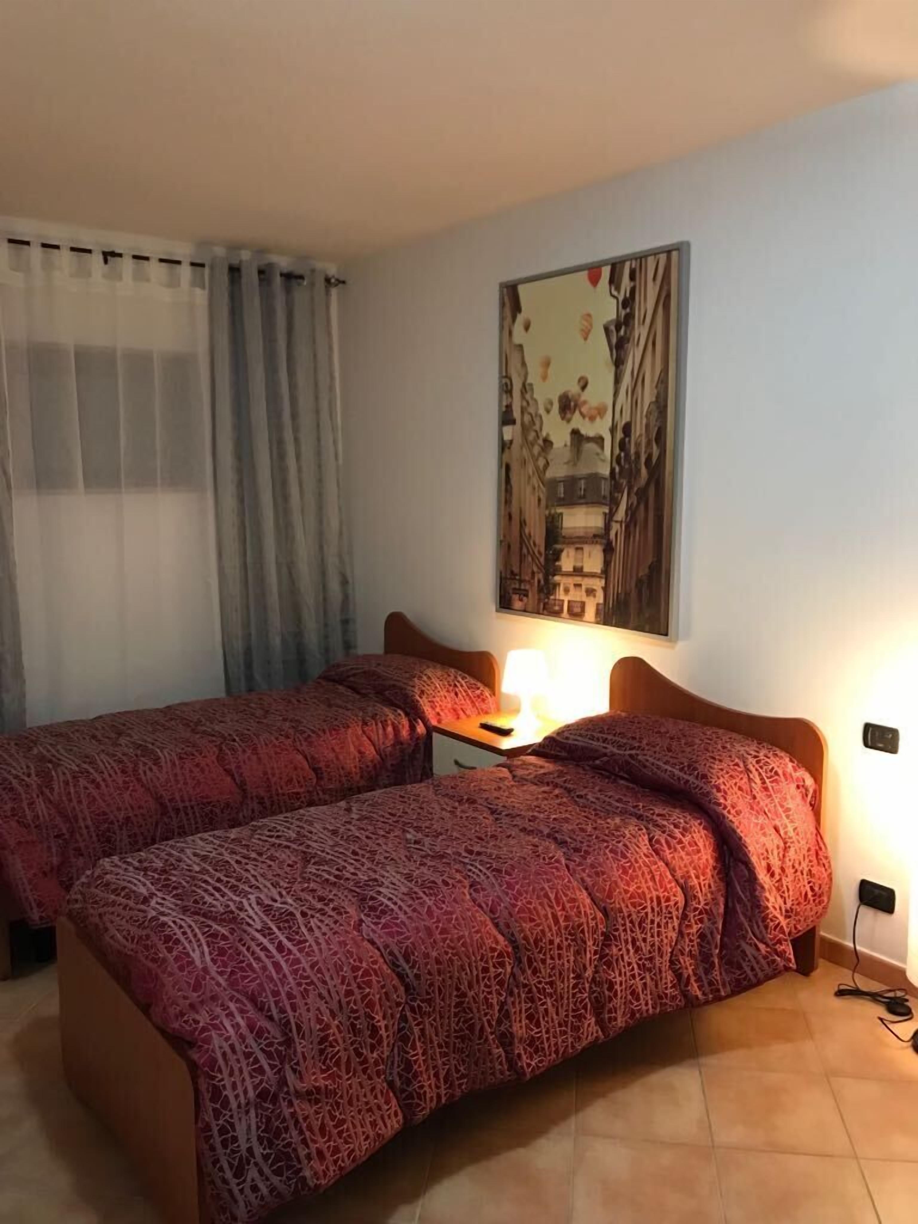 Chambre avec lits jumeaux, coin cuisine