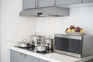 Microwave - Sobe Lux (Miami Beach)