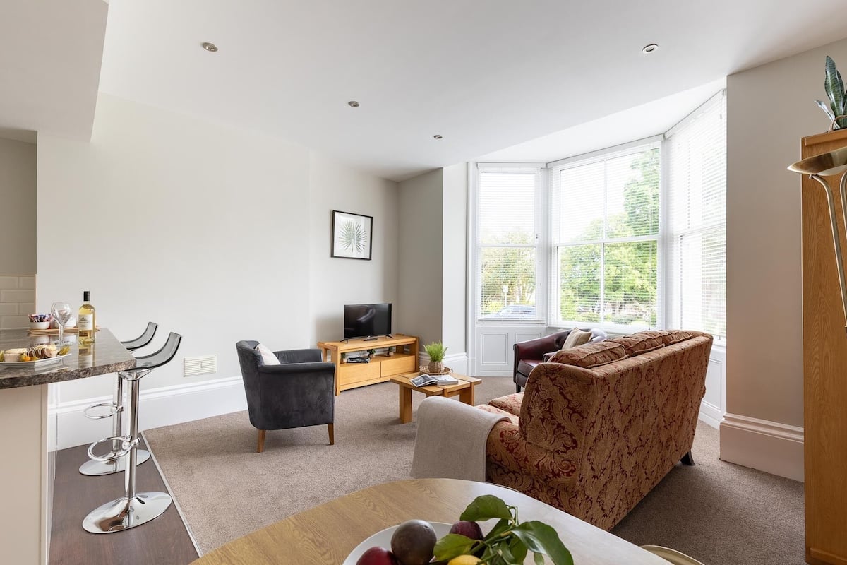 Apartment, Private Bathroom (Ground Floor ) | Lounge