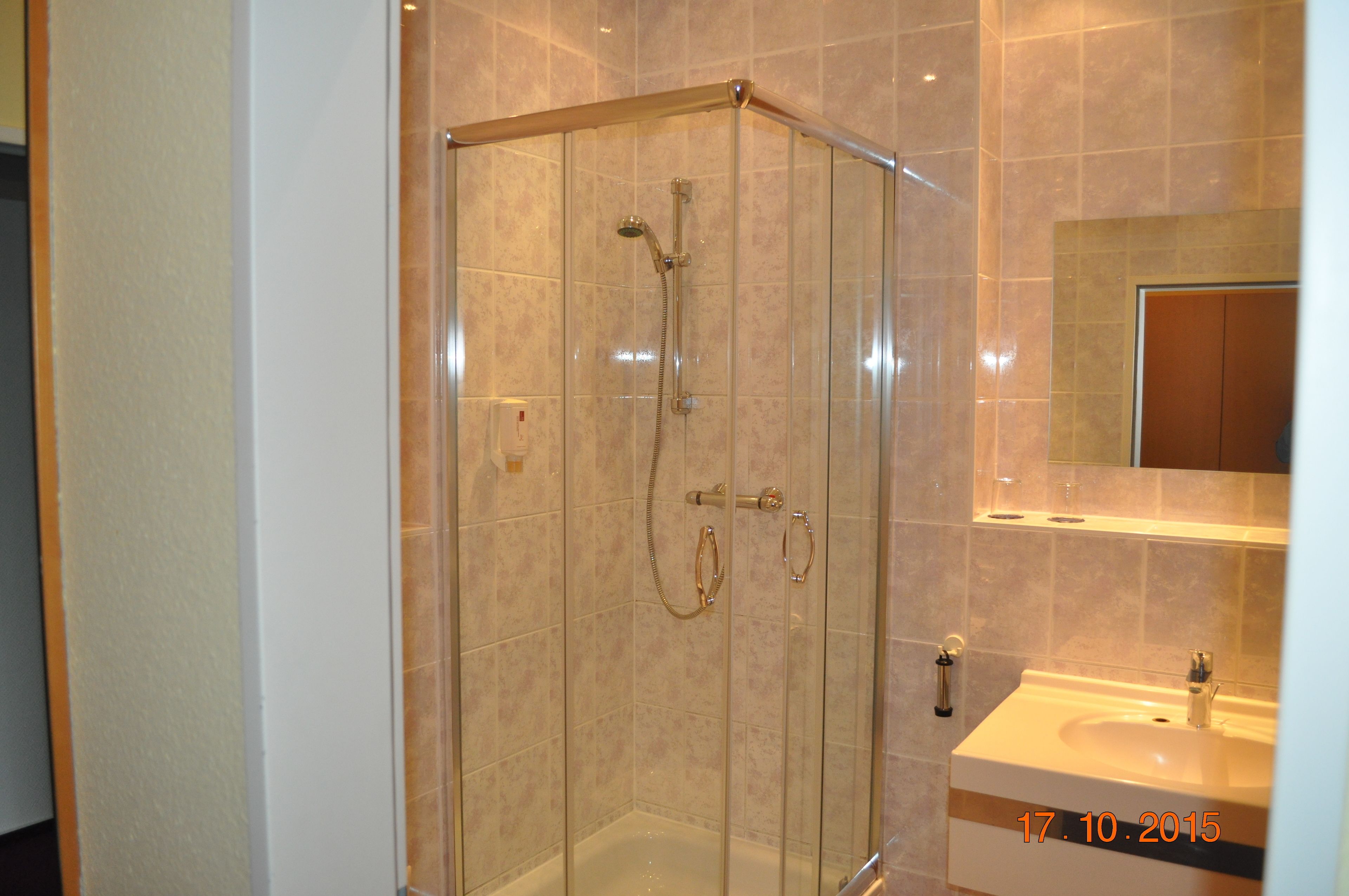 Hypo-allergenic bedding, desk, soundproofing, cots/infant beds