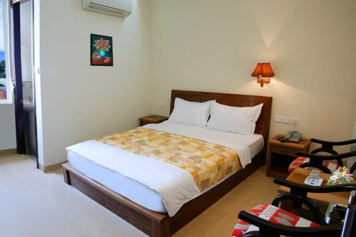 Minibar, coffre-fort, bureau, rideaux dâobscurcissement