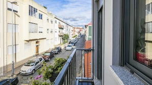 Apartemen, 1 kamar tidur | Pemandangan balkon