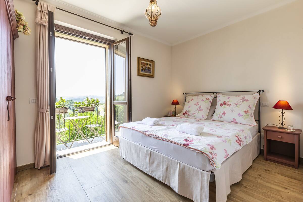 Habitación ejecutiva (Bordeaux) | 1 dormitorio, sábanas de algodón egipcio, ropa de cama hipoalergénica