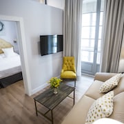 Casa de la Merced Suites