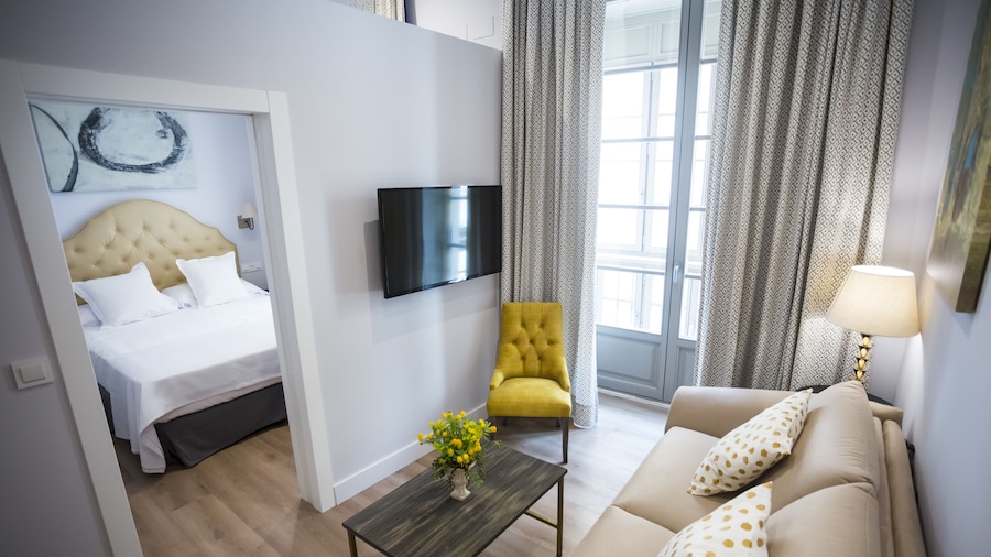 Casa de la Merced Suites