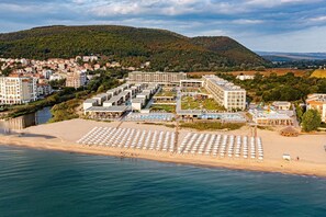 Private beach nearby - HVD Reina del Mar (Obzor)