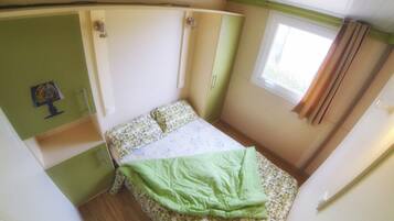 Stuga - 3 sovrum - icke-rökare | Skrivbord, mörkläggningsgardiner, extrasängar och gratis wi-fi