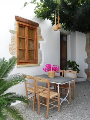 Terrace/patio - Cosmos Home Lindos (Rhodes)