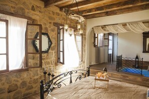 Living area - Villanonna Suites & Hammam (Rhodes)