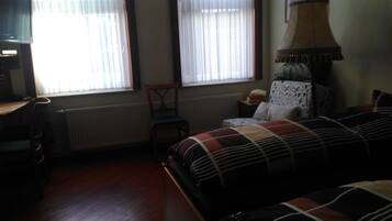 Standard Double Room, Private Bathroom | WiFi