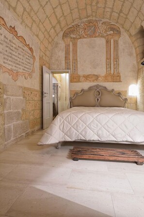 Individually decorated, individually furnished, free WiFi, bed sheets
