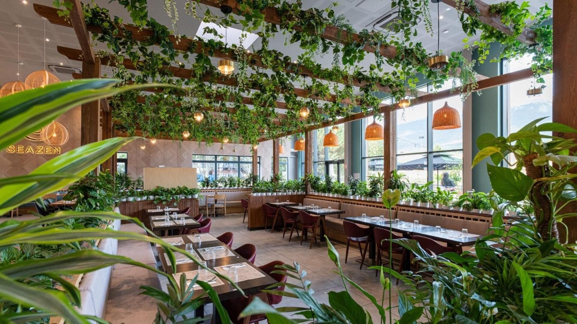 Déjeuner et dîner servis sur place