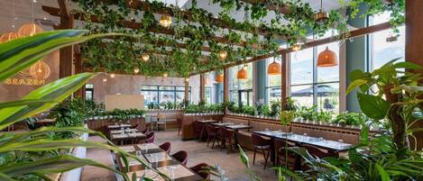 Lunch and dinner served