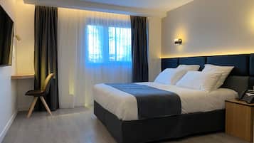 Superior kamer, 1 twee- of 2 eenpersoonsbedden | Een kluis op de kamer, individueel gedecoreerd, individueel gemeubileerd